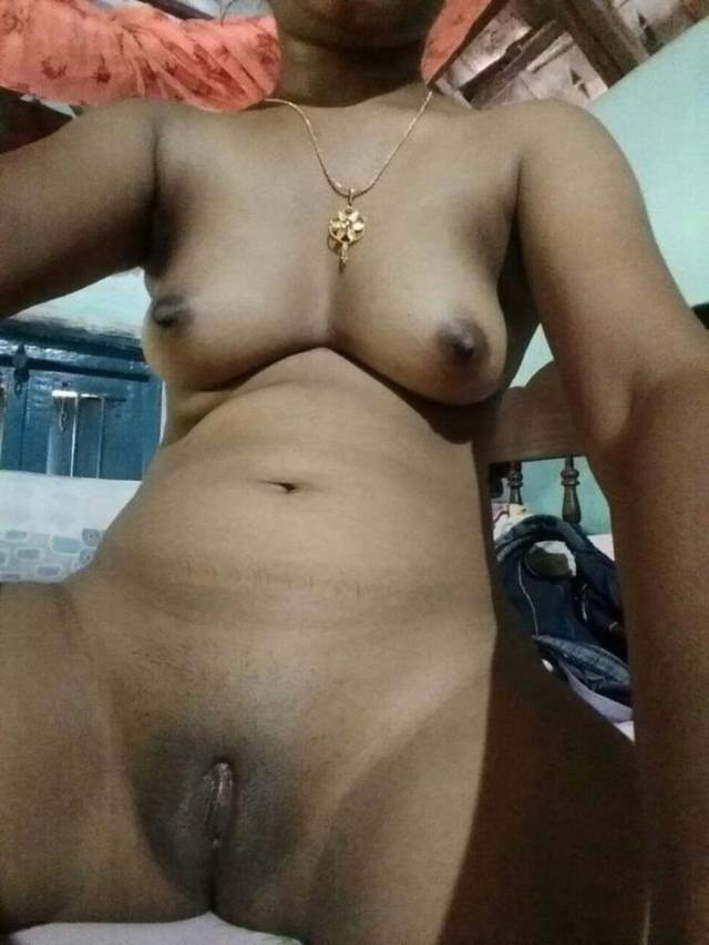 https://www.antarvasnaphotos2.com/wp-content/uploads/2021/01/shaved-hot-girls-ki-desi-porn-pics.jpg