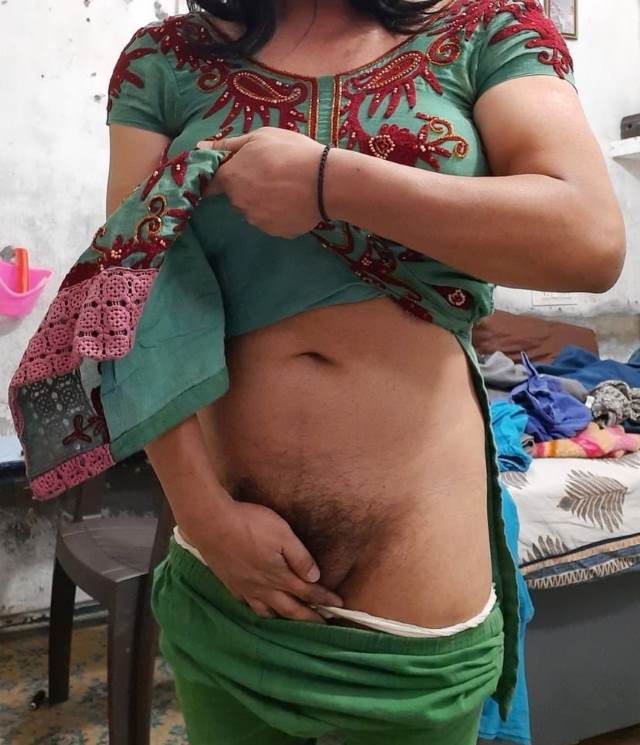 https://www.antarvasnaphotos2.com/wp-content/uploads/2021/02/Hot-strip-teasing-hairy-pussy-photos-Antarvasna-photos.jpg