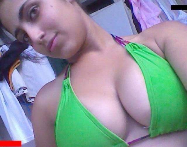 https://www.antarvasnaphotos2.com/wp-content/uploads/2021/02/Saggy-Boobs-Naked-Bangalore-indian-girl-Photo.jpg