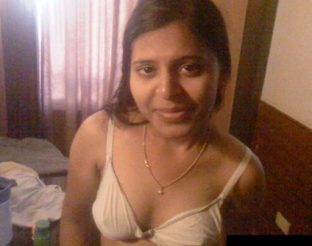 https://www.antarvasnaphotos2.com/wp-content/uploads/2021/02/Tight-Boobs-Naked-Bihari-Girls-Pics.jpg