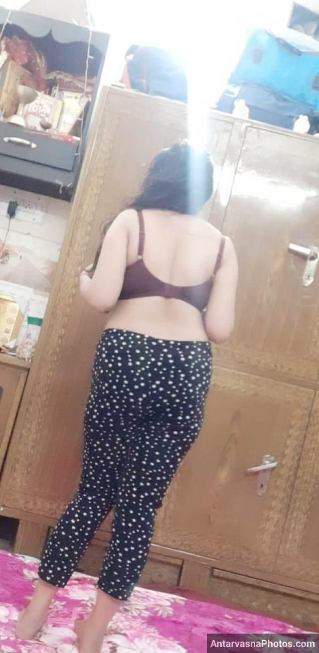 https://www.antarvasnaphotos2.com/wp-content/uploads/2021/02/apne-lover-ke-liye-nude-hote-selfie-shoot-karti-bitch.jpg