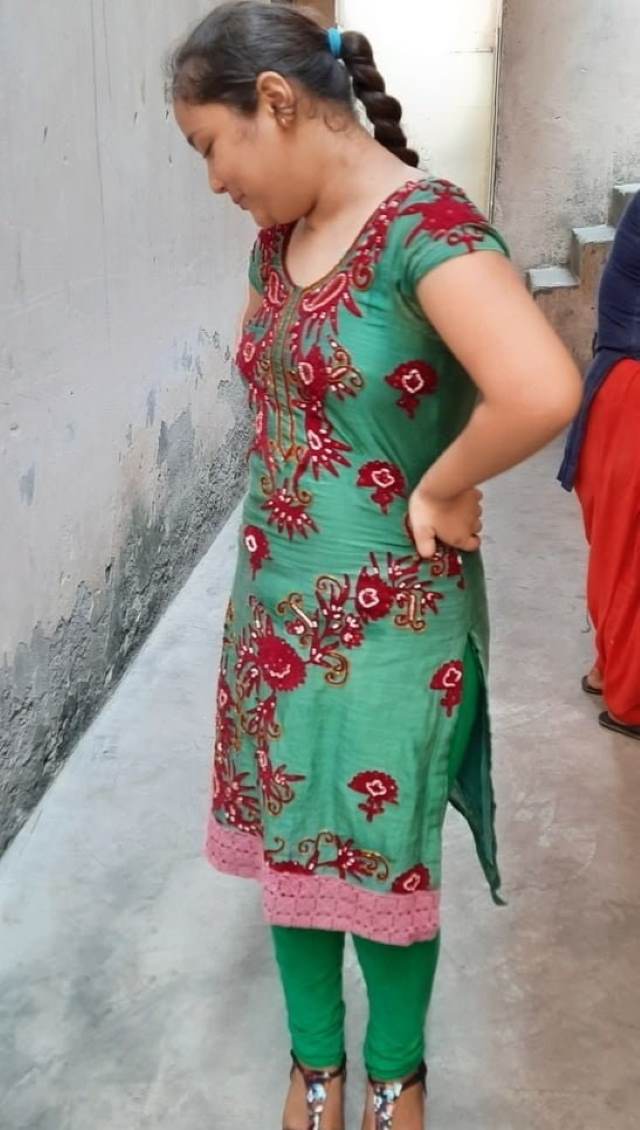 https://www.antarvasnaphotos2.com/wp-content/uploads/2021/02/happy-mood-me-bangladeshi-bhabhi-pic.jpg