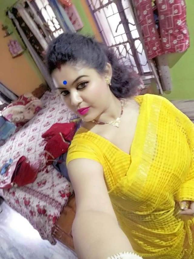 https://www.antarvasnaphotos2.com/wp-content/uploads/2021/02/hot-aunty-ki-mast-photo.jpg