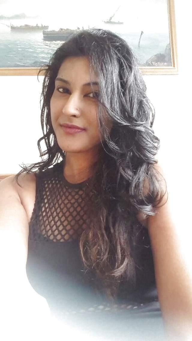 https://www.antarvasnaphotos2.com/wp-content/uploads/2021/02/hot-lingiere-me-desi-girl-ki-pic.jpg