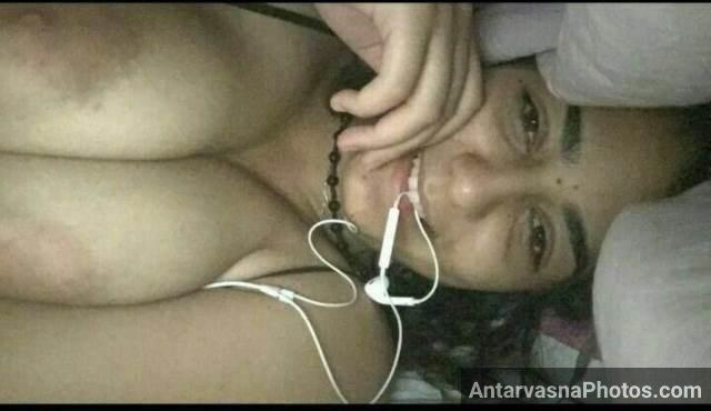 https://www.antarvasnaphotos2.com/wp-content/uploads/2021/02/night-sex-chat-karti-hot-desi-girl-ki-nude-pic.jpg