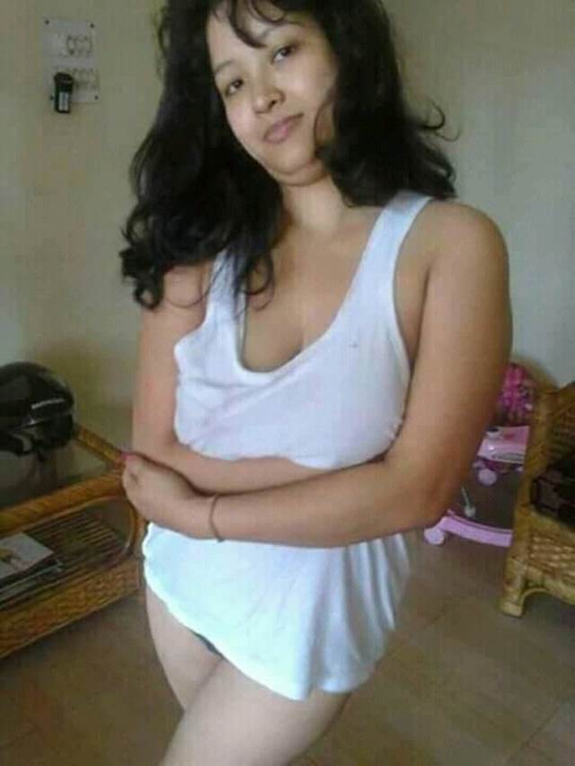 https://www.antarvasnaphotos2.com/wp-content/uploads/2021/02/panty-and-top-me-ghar-me-padosan-sex-photos.jpg