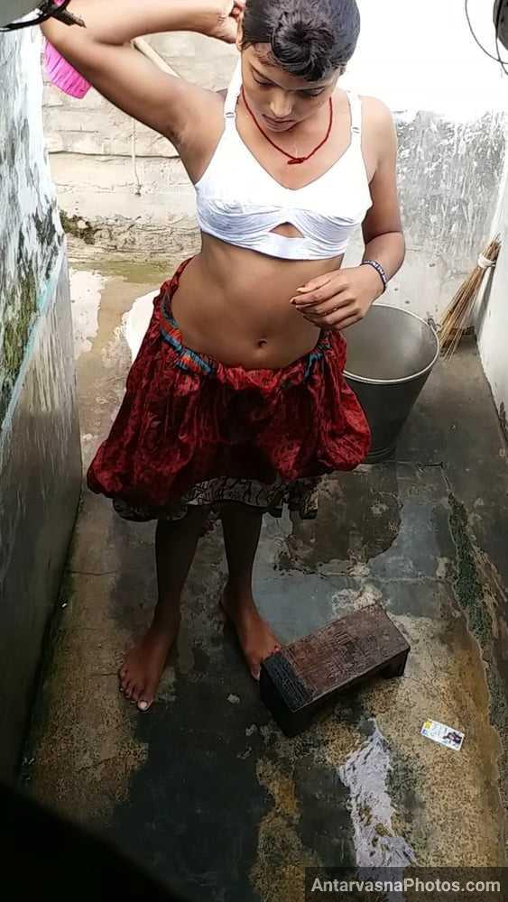 https://www.antarvasnaphotos2.com/wp-content/uploads/2021/06/desi-indian-sali-village-nude-xxx.jpg