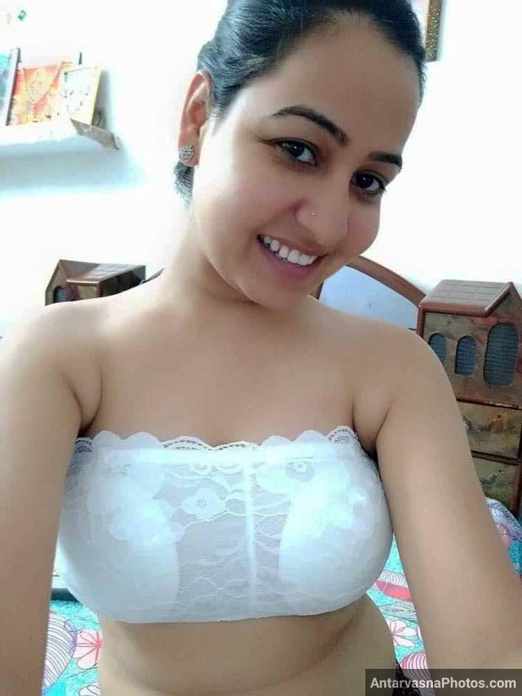 https://www.antarvasnaphotos2.com/wp-content/uploads/2021/06/up-kanpur-sexy-bhabhi.jpg