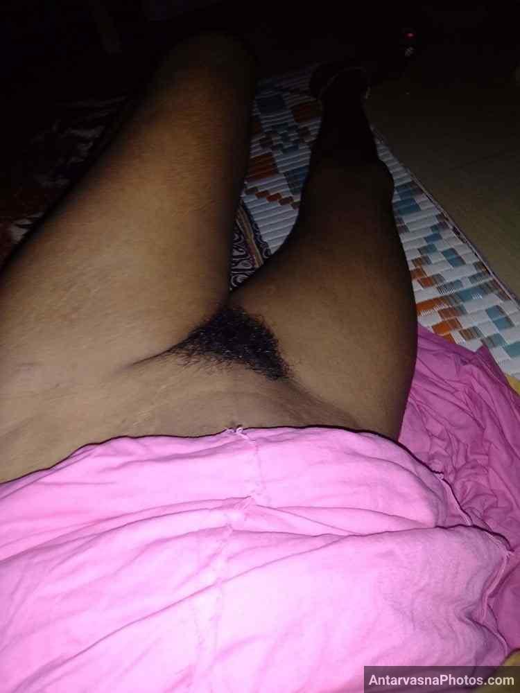 https://www.antarvasnaphotos2.com/wp-content/uploads/2021/07/indian-sexy-bhabhi-hot-hairy-chut.jpg