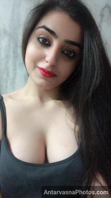 https://www.antarvasnaphotos2.com/wp-content/uploads/2021/08/sexy-indian-amateur-girls-sexy-pics-56.jpg