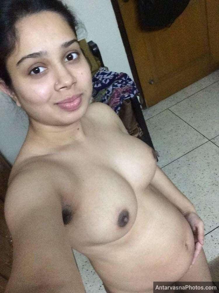 https://www.antarvasnaphotos2.com/wp-content/uploads/2021/08/sexy-marathi-big-boobs-bhabhi-girlfriend-selfies-25.jpg