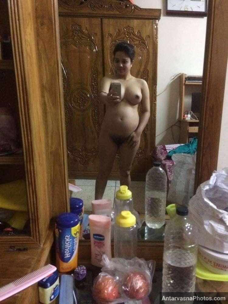 https://www.antarvasnaphotos2.com/wp-content/uploads/2021/08/sexy-marathi-big-boobs-bhabhi-girlfriend-selfies-38.jpg