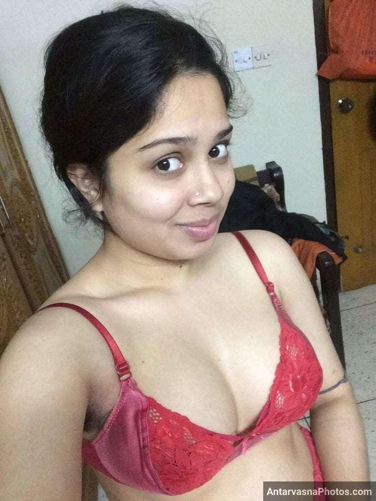 https://www.antarvasnaphotos2.com/wp-content/uploads/2021/08/sexy-marathi-big-boobs-bhabhi-girlfriend-selfies-51.jpg