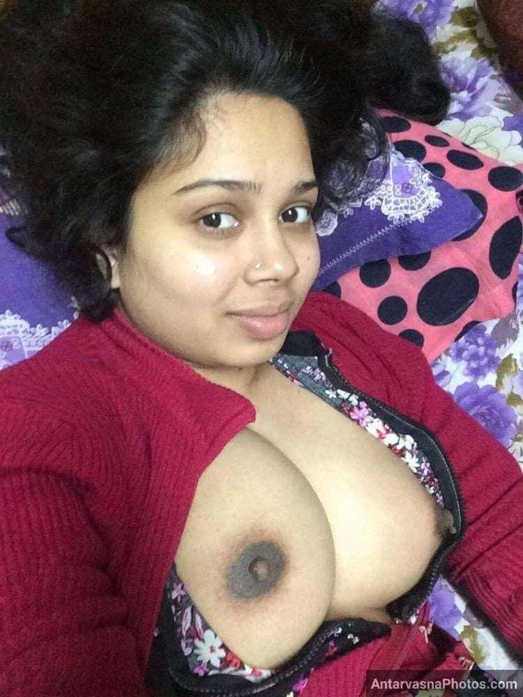 https://www.antarvasnaphotos2.com/wp-content/uploads/2021/08/sexy-marathi-big-boobs-bhabhi-girlfriend-selfies-57.jpg