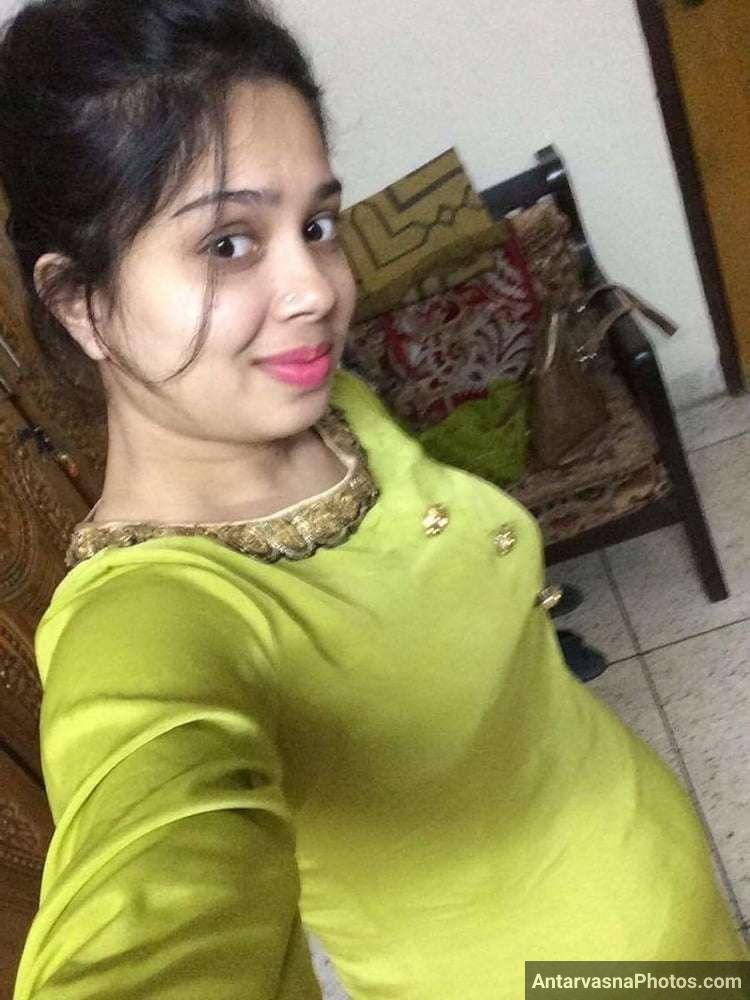 https://www.antarvasnaphotos2.com/wp-content/uploads/2021/08/sexy-marathi-big-boobs-bhabhi-girlfriend-selfies-62.jpg