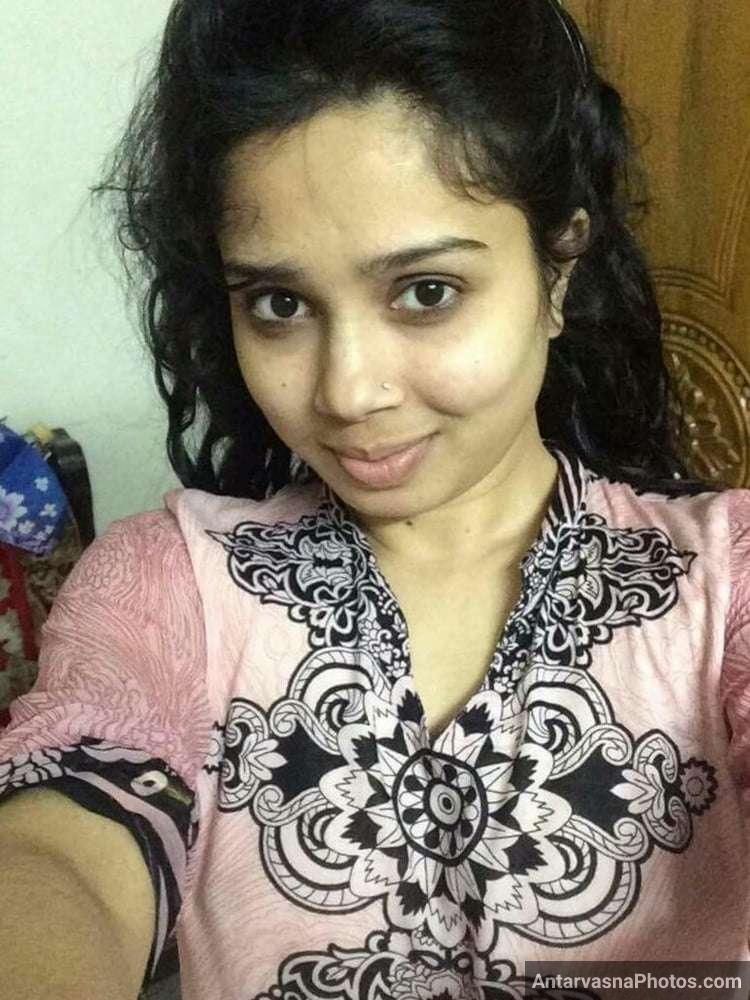 https://www.antarvasnaphotos2.com/wp-content/uploads/2021/08/sexy-marathi-big-boobs-bhabhi-girlfriend-selfies-76.jpg