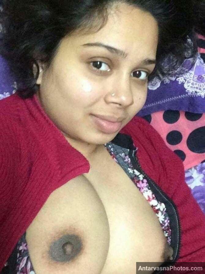 https://www.antarvasnaphotos2.com/wp-content/uploads/2021/08/sexy-marathi-big-boobs-bhabhi-girlfriend-selfies-77.jpg