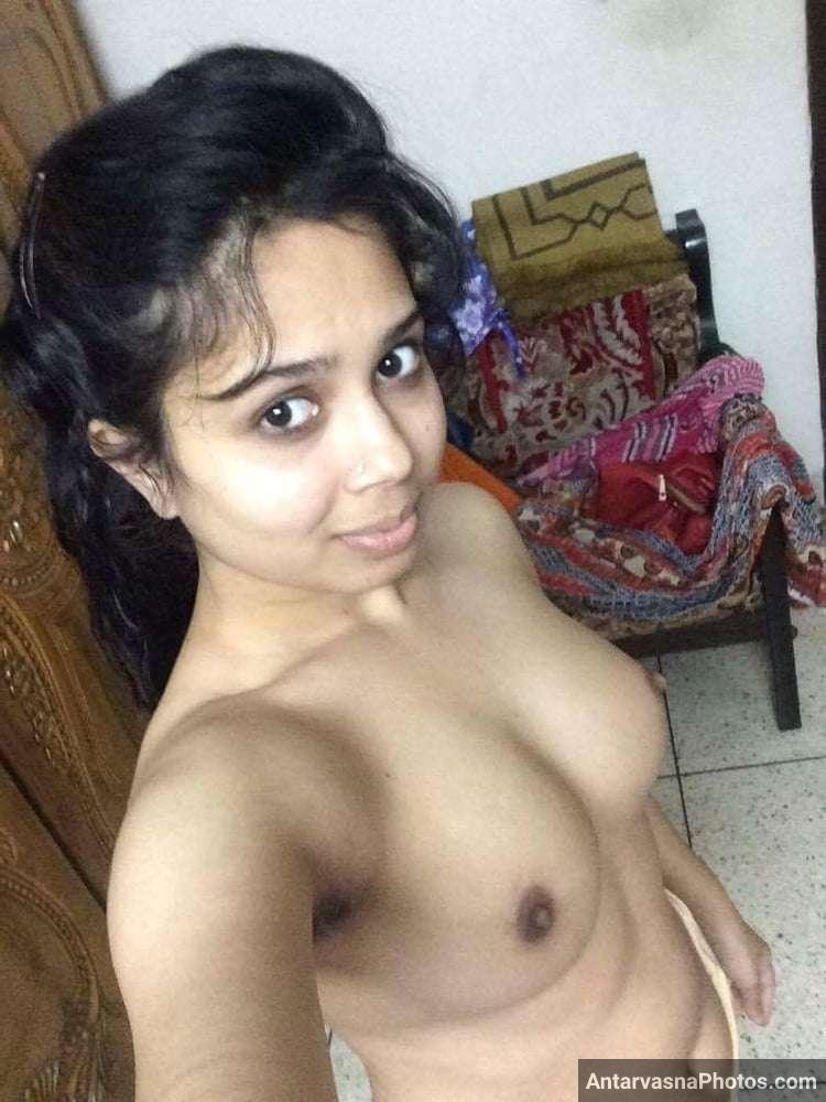 https://www.antarvasnaphotos2.com/wp-content/uploads/2021/08/sexy-marathi-big-boobs-bhabhi-girlfriend-selfies-81.jpg