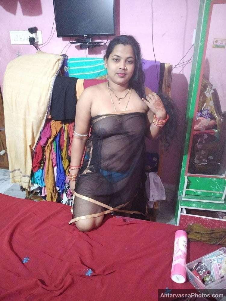 https://www.antarvasnaphotos2.com/wp-content/uploads/2021/09/indian-desi-aunty-blouse-blowjob-big-boobs-photo-21.jpg