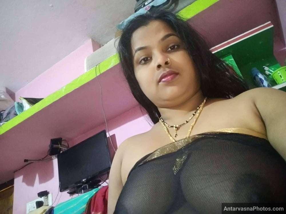 https://www.antarvasnaphotos2.com/wp-content/uploads/2021/09/indian-desi-aunty-blouse-blowjob-big-boobs-photo-8.jpg