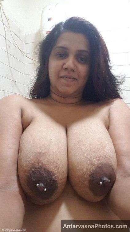 https://www.antarvasnaphotos2.com/wp-content/uploads/2021/10/big-indian-boobs-bhabhi-hot-nudes-26.jpg