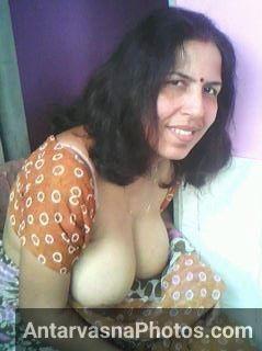 https://www.antarvasnaphotos2.com/wp-content/uploads/2021/10/hot-rajasthani-chachi-sex-photos-51.jpg