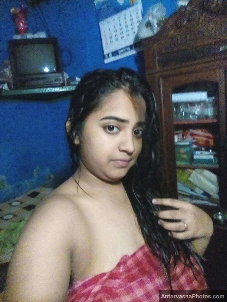 https://www.antarvasnaphotos2.com/wp-content/uploads/2021/11/cute-village-girl-big-boobs-sexy-pics-24.jpg