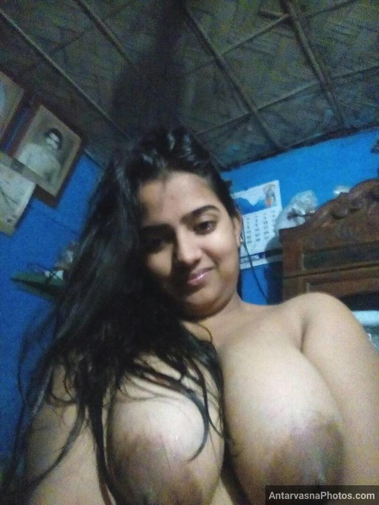 https://www.antarvasnaphotos2.com/wp-content/uploads/2021/11/cute-village-girl-big-boobs-sexy-pics-25.jpg