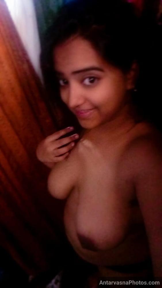 https://www.antarvasnaphotos2.com/wp-content/uploads/2021/11/cute-village-girl-big-boobs-sexy-pics-8.jpg