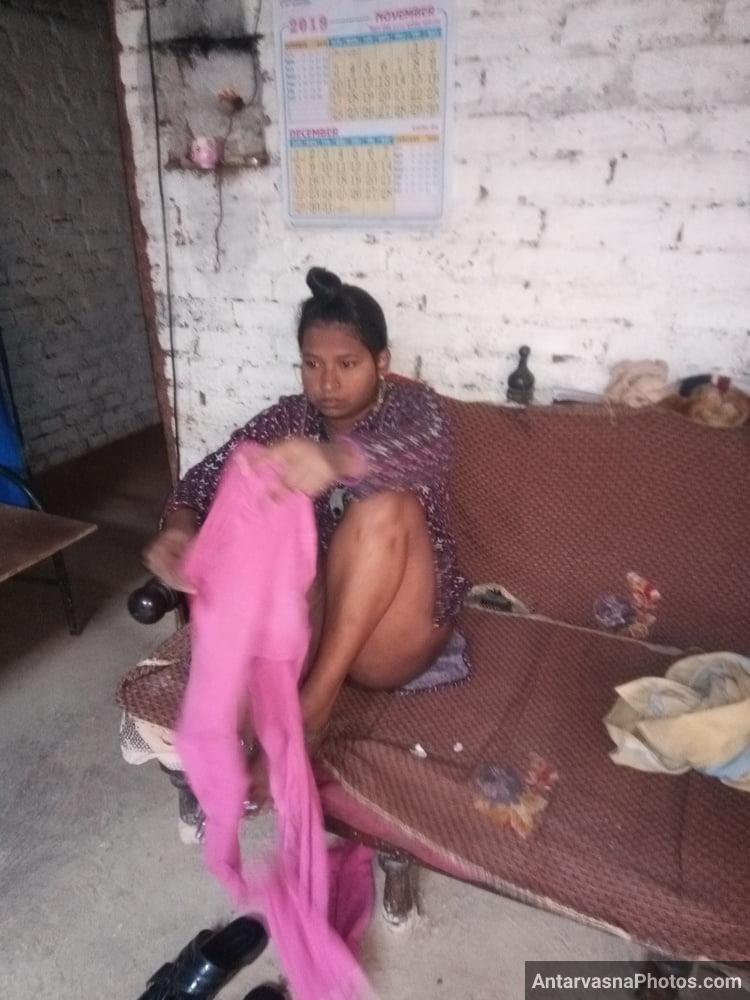 https://www.antarvasnaphotos2.com/wp-content/uploads/2021/11/desi-village-bhabhi-xxx-nude-pics-8.jpg