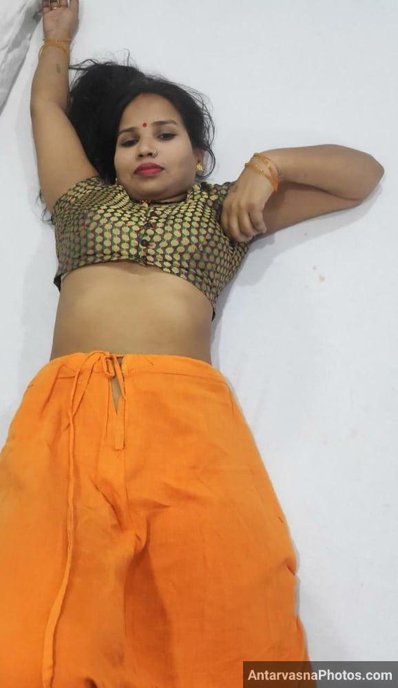 https://www.antarvasnaphotos2.com/wp-content/uploads/2021/11/rajasthani-village-bhabhi-sexy-photos-7.jpg