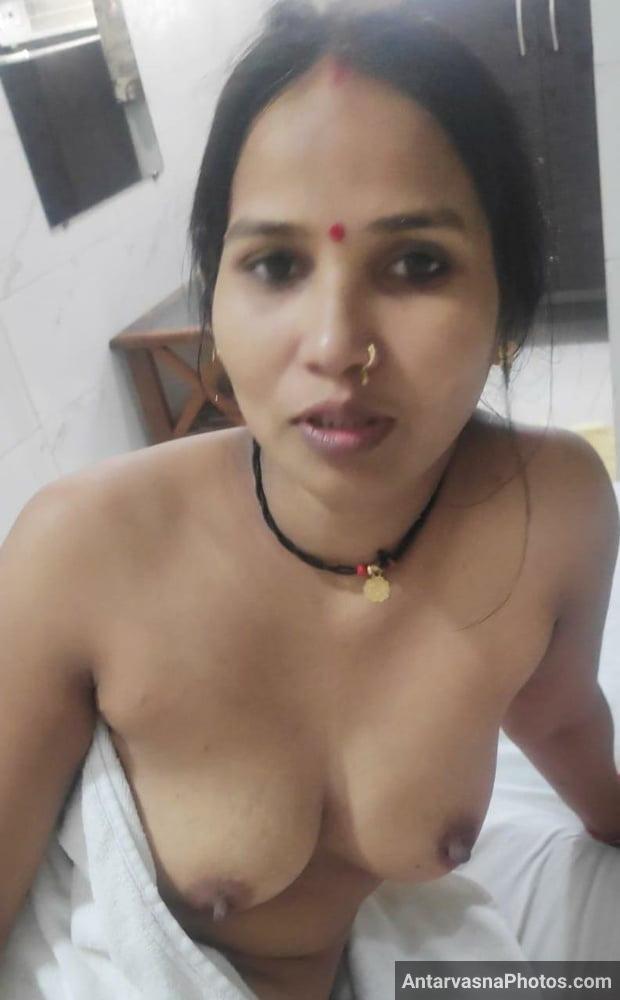 https://www.antarvasnaphotos2.com/wp-content/uploads/2021/11/rajasthani-village-bhabhi-sexy-photos-9.jpg