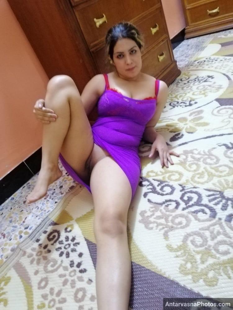 https://www.antarvasnaphotos2.com/wp-content/uploads/2021/11/sexy-muslim-bhabhi-nangi-photos-6.jpg