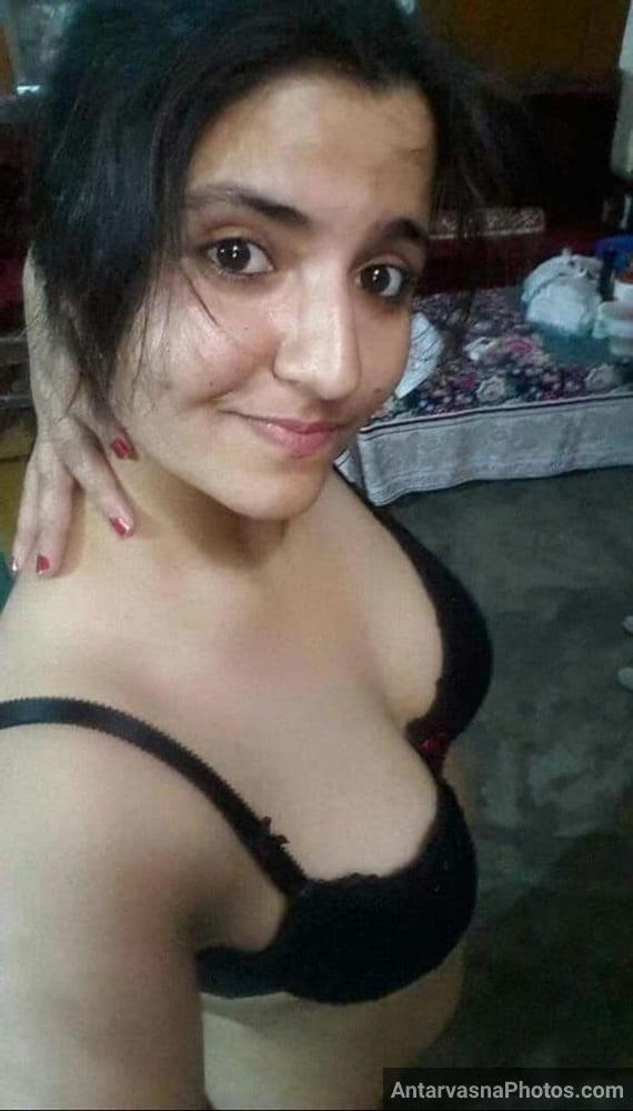 https://www.antarvasnaphotos2.com/wp-content/uploads/2021/11/sexy-punjabi-bhabhi-bra-panties-pics-42.jpg