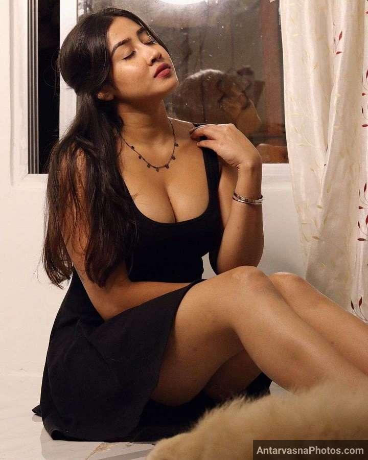 https://www.antarvasnaphotos2.com/wp-content/uploads/2022/05/sexy-sofiya-ansari-pics-7.jpg