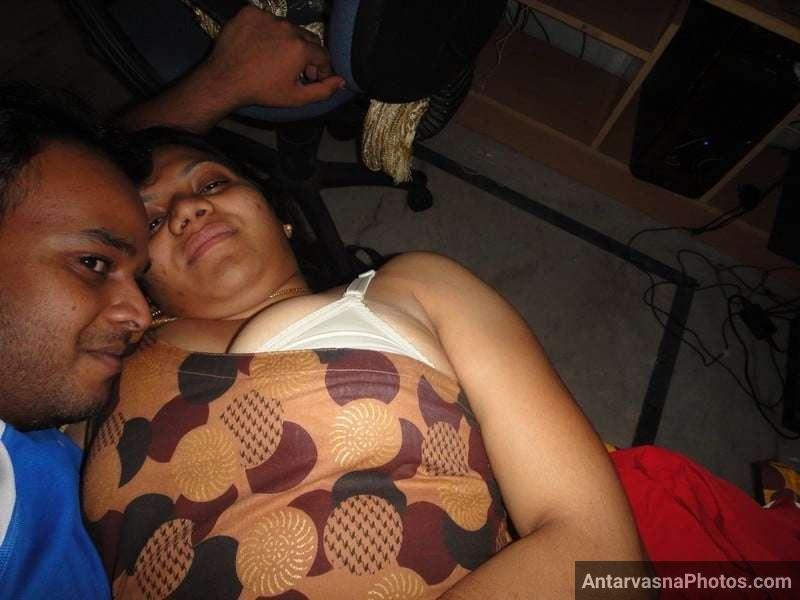 https://www.antarvasnaphotos2.com/wp-content/uploads/2022/06/big-boobs-bhabhi-hot-sex-photos-13.jpg