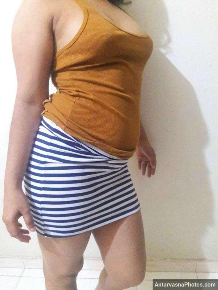 https://www.antarvasnaphotos2.com/wp-content/uploads/2022/06/busty-mumbai-bhabhi-boobs-pics-9.jpg