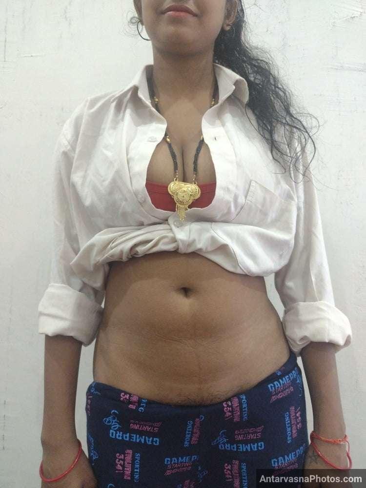 https://www.antarvasnaphotos2.com/wp-content/uploads/2022/06/desi-randi-tight-bra-photos-6.jpg