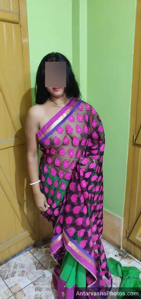 https://www.antarvasnaphotos2.com/wp-content/uploads/2022/06/village-hot-aunty-saree-strip-pics-15.jpg