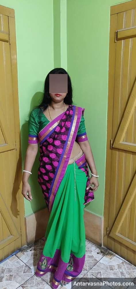 https://www.antarvasnaphotos2.com/wp-content/uploads/2022/06/village-hot-aunty-saree-strip-pics-40.jpg