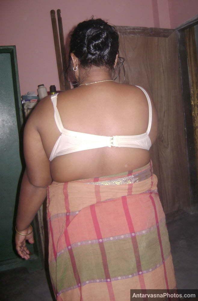 https://www.antarvasnaphotos2.com/wp-content/uploads/2022/07/moti-south-aunty-hot-sexy-pics-3.jpg