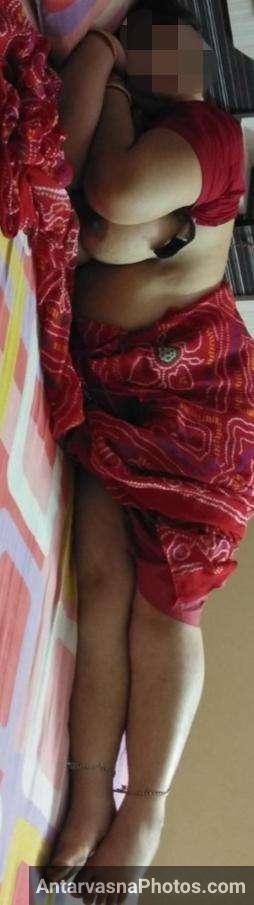 https://www.antarvasnaphotos2.com/wp-content/uploads/2022/08/desi-kamwali-bhabhi-hot-saree-pics.jpg