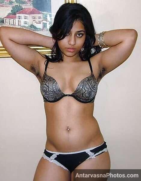 https://www.antarvasnaphotos2.com/wp-content/uploads/2022/09/indian-model-bra-panties-pics-2.jpg