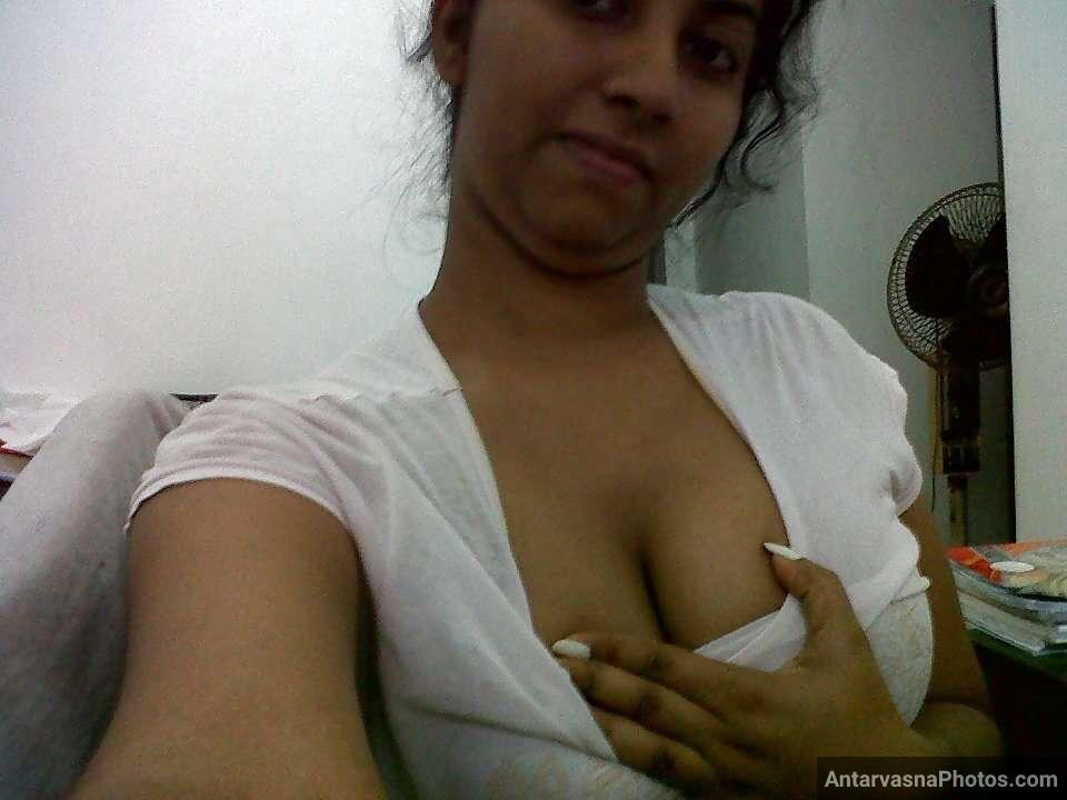 https://www.antarvasnaphotos2.com/wp-content/uploads/2022/09/sexy-kannada-bhabhi-nude-pics-10.jpg