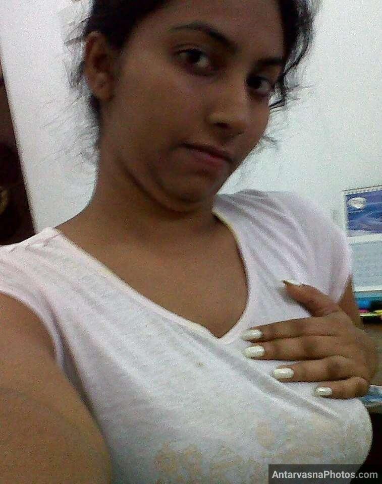 https://www.antarvasnaphotos2.com/wp-content/uploads/2022/09/sexy-kannada-bhabhi-nude-pics-20.jpg