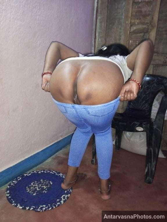 https://www.antarvasnaphotos2.com/wp-content/uploads/2022/11/indian-sexy-ass-bhabhi-pics.jpg