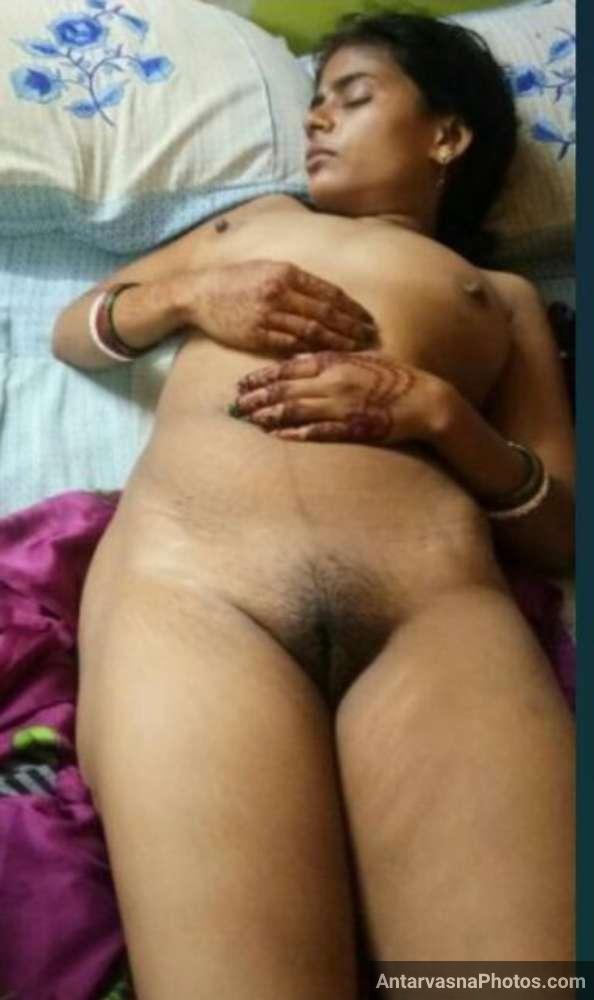 https://www.antarvasnaphotos2.com/wp-content/uploads/2022/11/sexy-desi-bihari-bhabhi-xxx-nude-photos-10.jpg