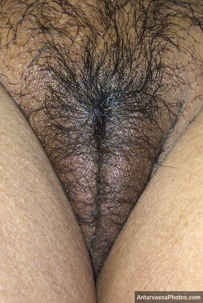 https://www.antarvasnaphotos2.com/wp-content/uploads/2022/12/sexy-mumbai-bhabhi-desi-chut-hairy.jpg