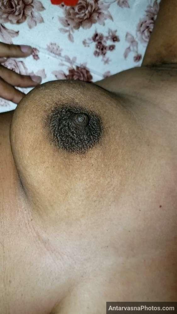 https://www.antarvasnaphotos2.com/wp-content/uploads/2023/03/black-nipples-indian-milf-porn.jpg