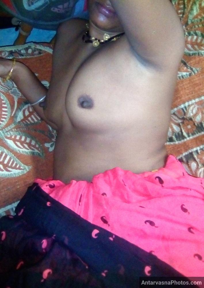 https://www.antarvasnaphotos2.com/wp-content/uploads/2023/04/gaanw-ki-hot-bhabhi-ke-sexy-images-2.jpg